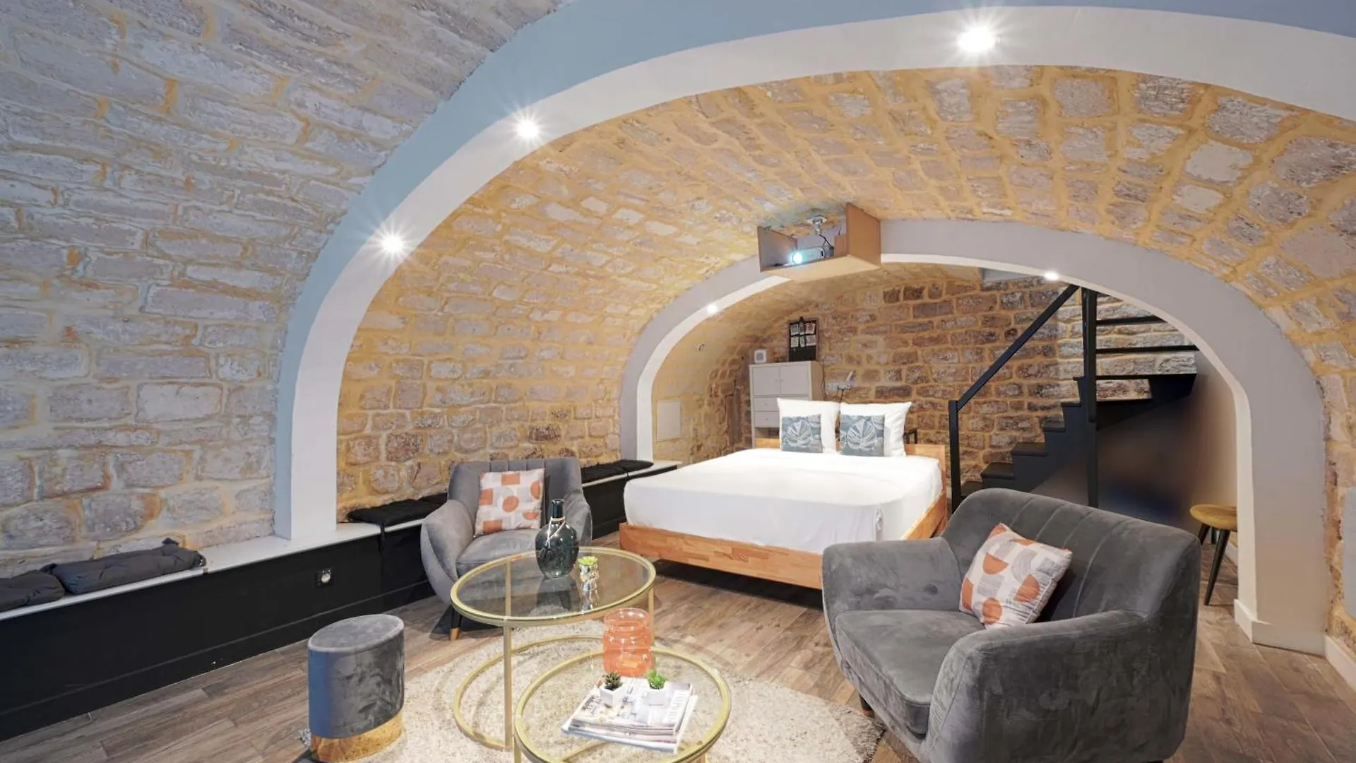 Two Floor Apartment With Home Theatre Room 巴黎 0*,